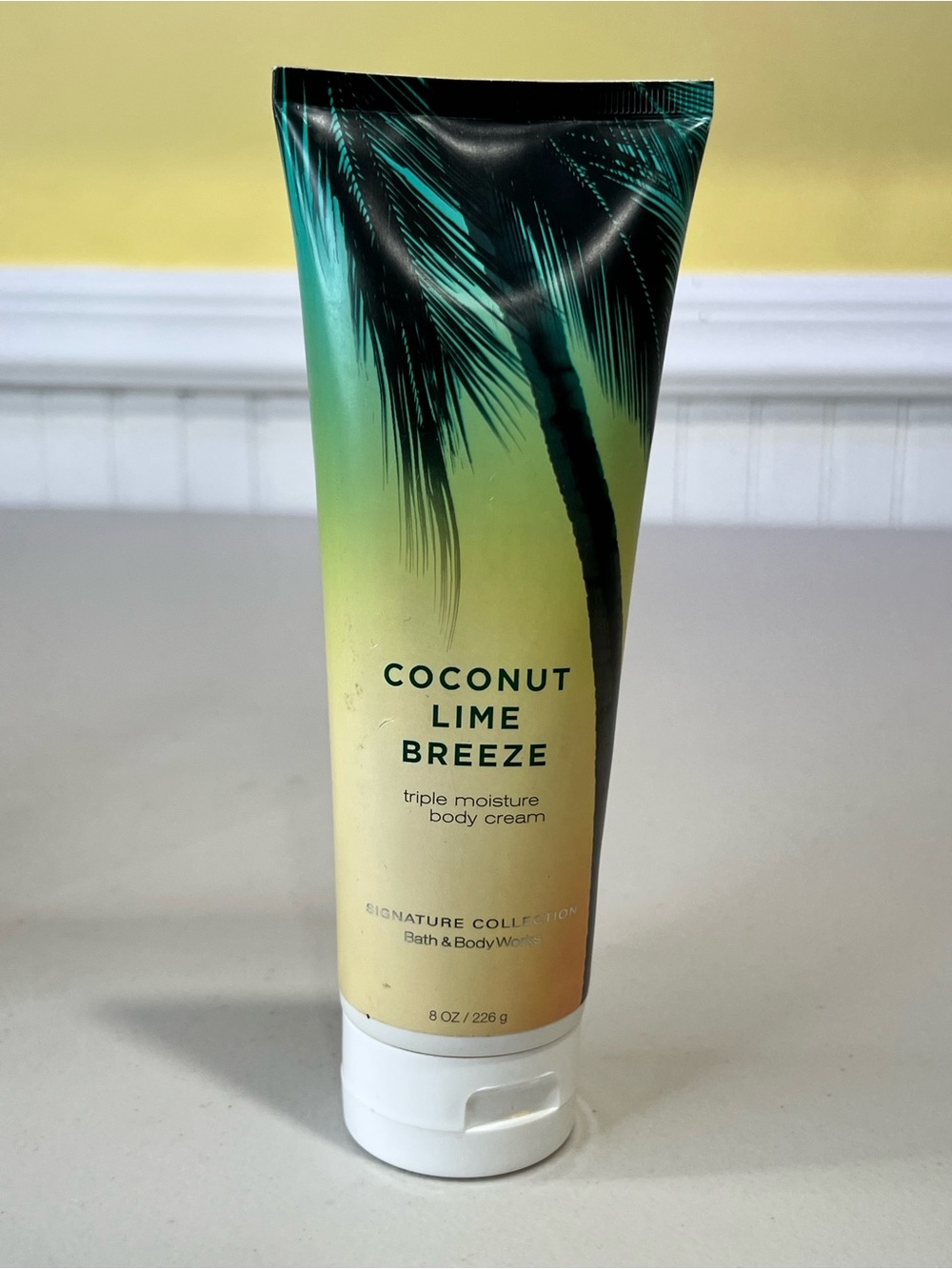 Bath & Body Works Coconut Lime Breeze Body Cream - Green/Yellow